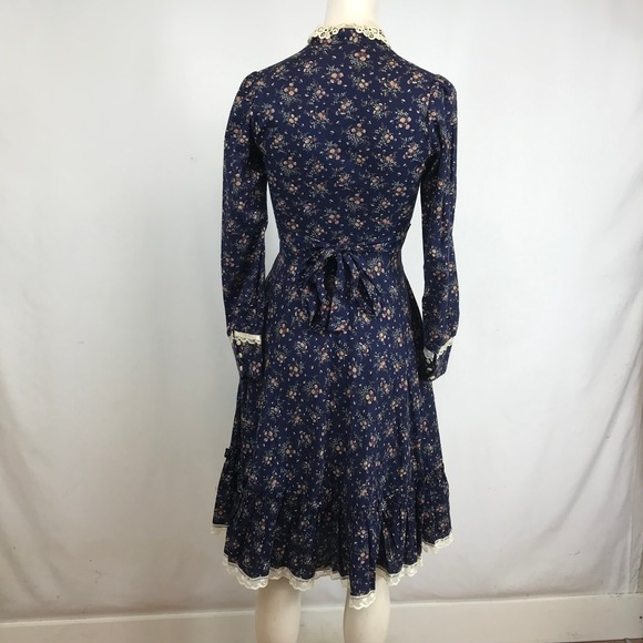 Vintage Gunne Sax Navy Calico Floral Quilted Velveteen Lace Prairie Dress Size 5 - Picture 5 of 8